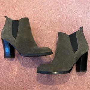 Barely worn Marc Fisher booties